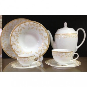 SERVIZIO PIATTO PORCELLANA...